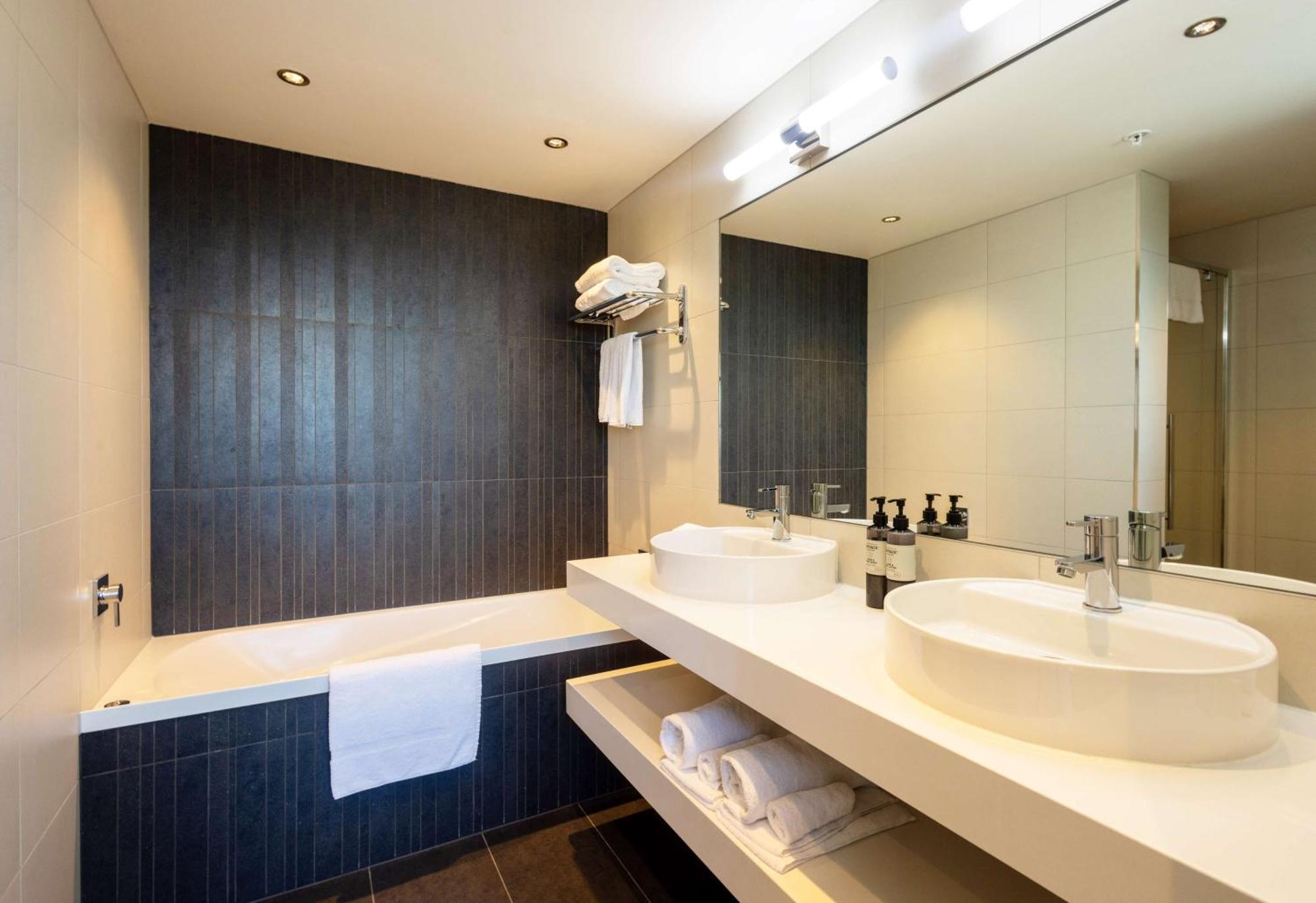 Sudima Auckland Airport Hotell Exteriör bild